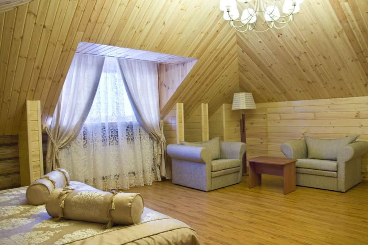 Suite Premier | Sábanas de algodón egipcio, ropa de cama de alta calidad y minibar