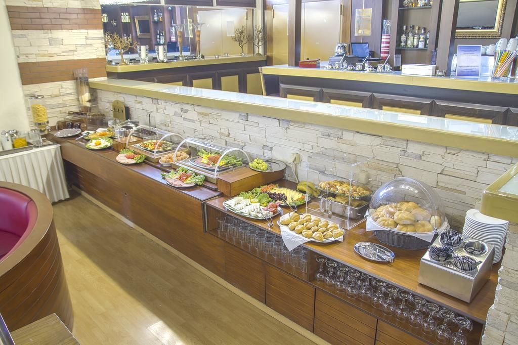 الطعام والشراب