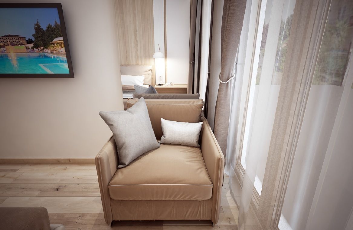 خزنة داخل الغرفة ومكواة/لوح كي وأسرّة أطفال/رضّع (مجانًا)