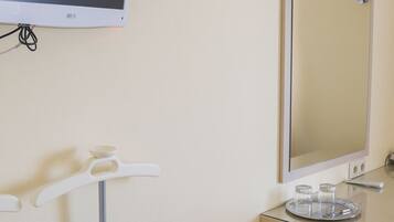 Kahden hengen standard-huone | Huoneen varustelu