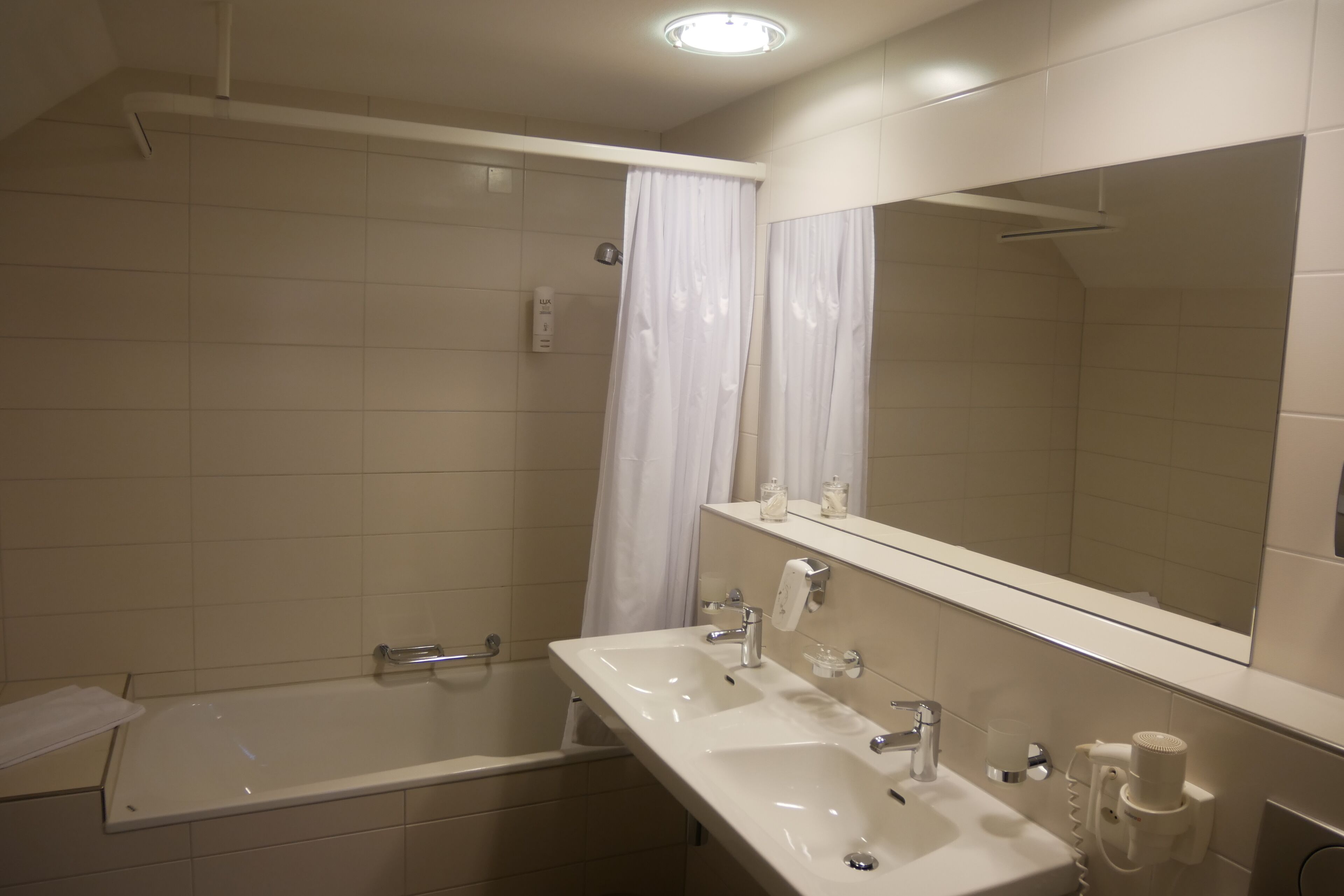 superior studio suite | 1 bedroom, in-room safe, desk, laptop workspace