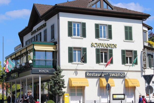 Front of property - Hotel Schwanen (Wil)