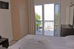 Room - Sunrise Beach (Thasos)