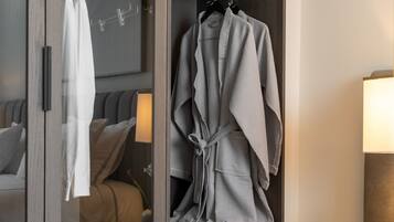 Schallisolierte Zimmer, Bügeleisen/Bügelbrett