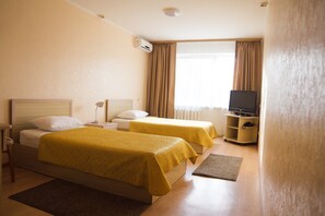 ห้องสแตนดาร์ดทวิน | เครื่องนอนป้องกันสารก่อภูมิแพ้, เตารีด/โต๊ะรีดผ้า, เตียงเสริม/เปล