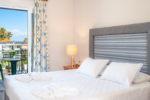 Standardzimmer, Poolblick | Bügeleisen/Bügelbrett, Bettwäsche