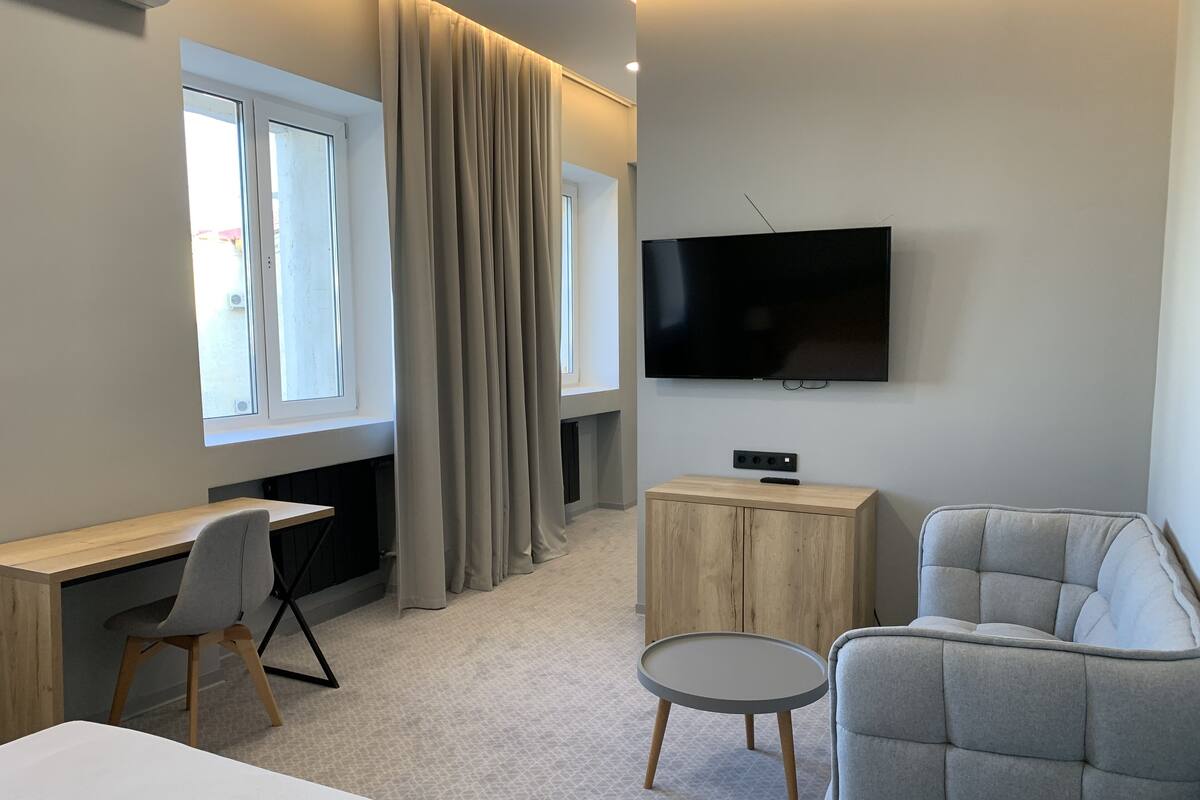 1 bedroom, minibar, in-room safe, desk