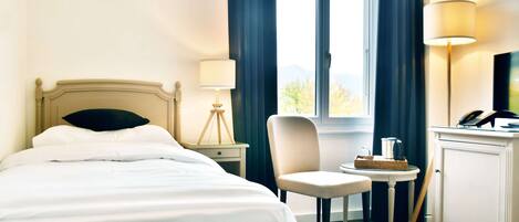 Single Room | Premium bedding, free minibar, in-room safe, desk