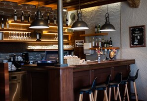 Snack bar