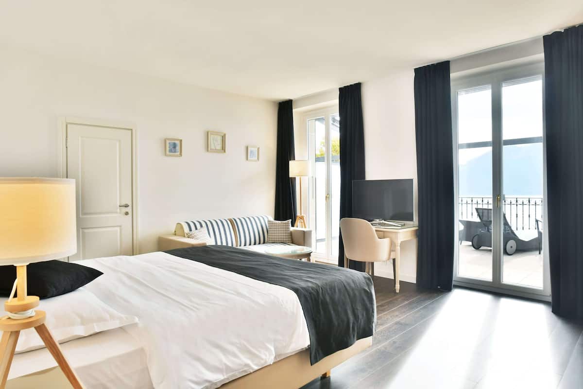 Suite, vue lac | Literie de qualité supérieure, articles gratuits dans le mini-bar