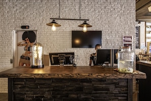 Check-in/check-out kiosk - ibis Styles Lausanne Center Mad House (Lausanne)