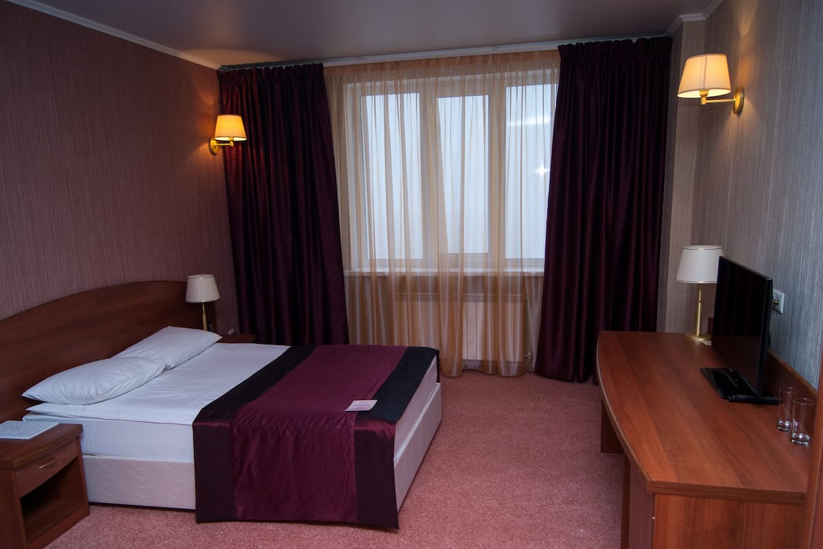 Business-Suite | 1 Schlafzimmer, Minibar, Schreibtisch, kostenloses WLAN