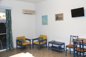 開放式客房, 海景 | 客廳 | 平面電視