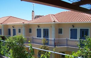 Interior entrance - Agnanti Studios (Kefalonia)