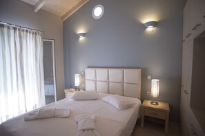 Duplex, 3 Bedrooms, Pool View - Villa Theodora (Lefkada)