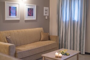 Apartment, Pool View | In-room safe, free cribs/infant beds, rollaway beds, free WiFi - Villa Theodora (Lefkada)