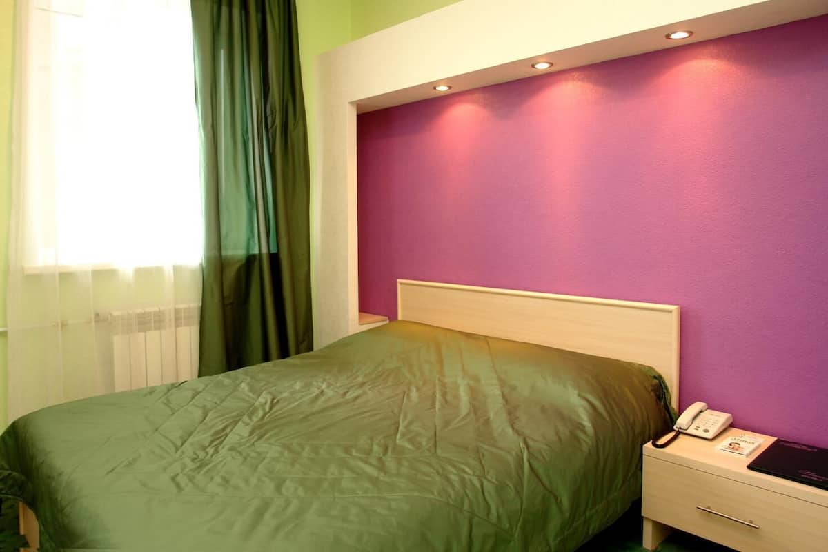Minibar, in-room safe, desk, soundproofing