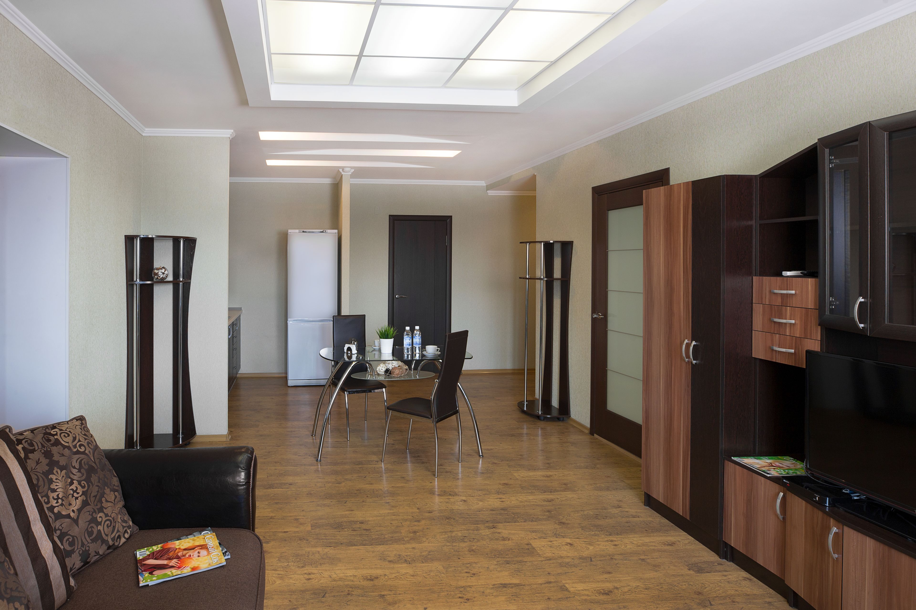 In-room safe, desk, soundproofing, iron/ironing board