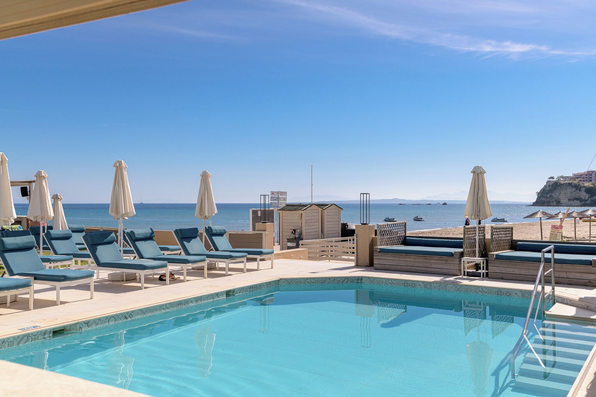 outdoor pool, pool umbrellas