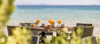 拉金索斯奇里威海灘飯店