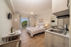 Room - Dionysios Studios & Apartments (Kefalonia)