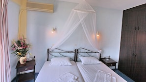 Unclassified image, 5 of 34, button - Pebble Beach Hotel (Lesvos)