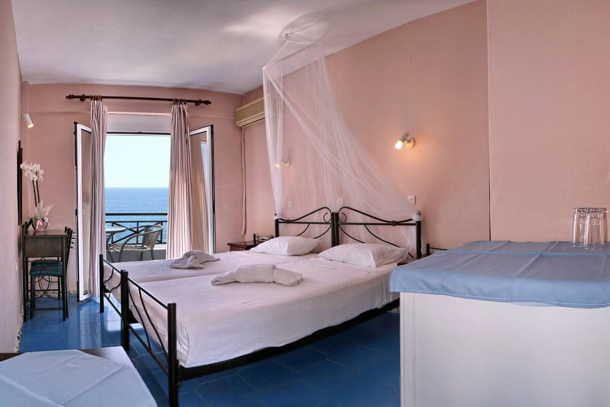 Classic Double Room, Sea View