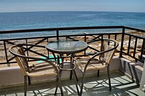 Residence | Balcony view - Pebble Beach Hotel (Lesvos)