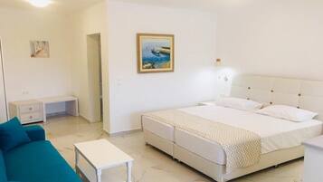 Cots/infant beds