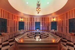 Sauna, steam room, Turkish bath/hammam, body treatments, aromatherapy