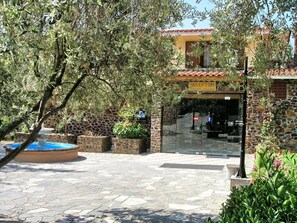 Exterior - Mytilana Village Hotel (Lesvos)