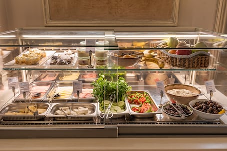 Desayuno continental incluido todos los días