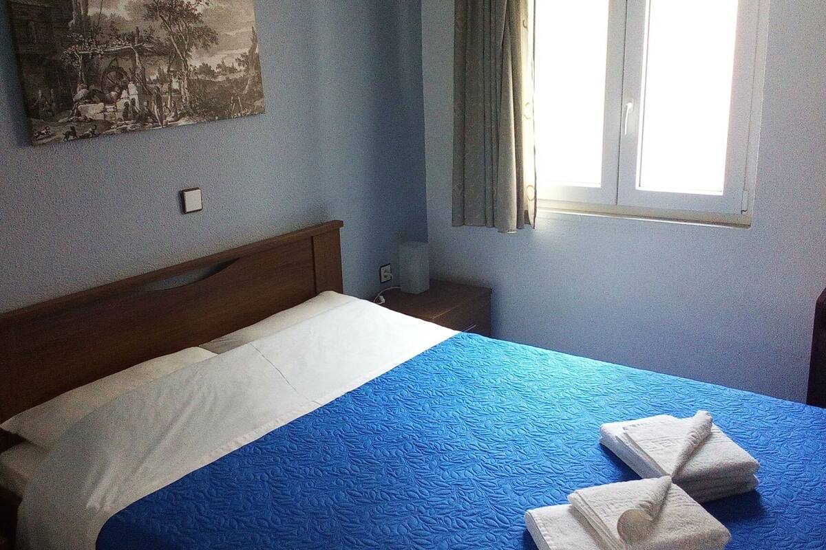 Apartment, 1 Bedroom, Sea View | 1 bilik tidur, Wi-fi percuma