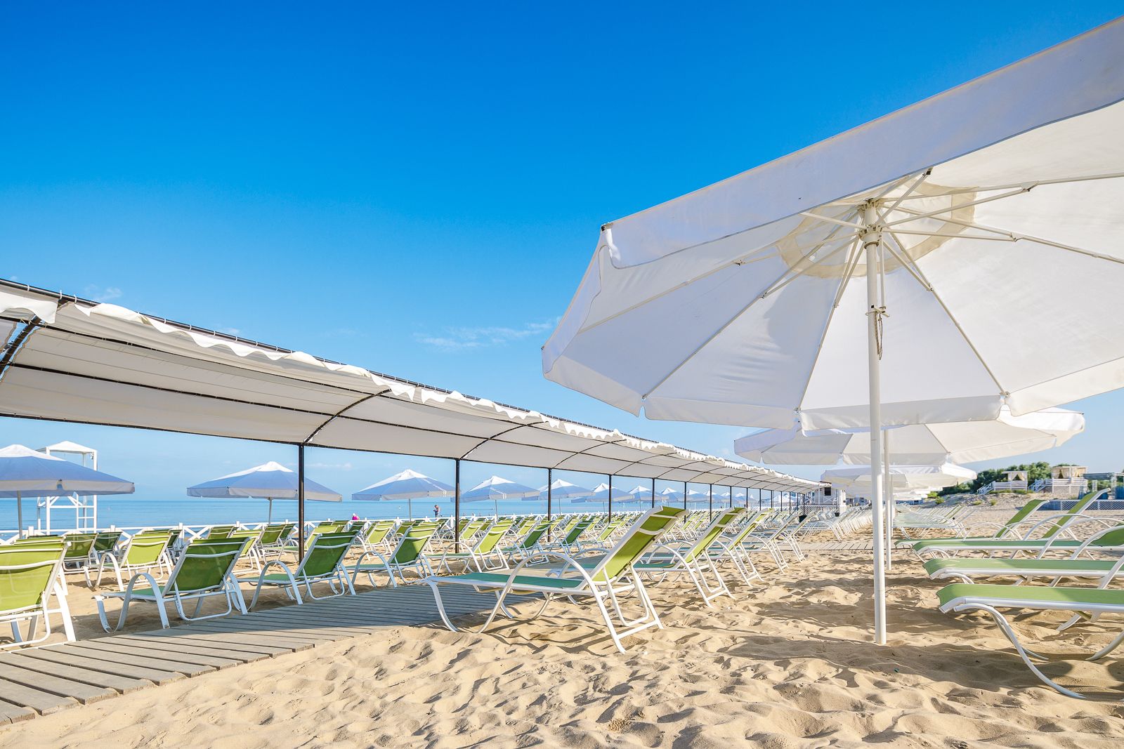 在附近的私人海滩、免费海滩班车、沙滩椅、海滩遮阳伞