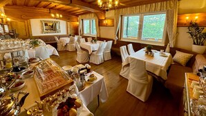 View from property - Panoramahotel Steirerland (St Andra-Hoech)