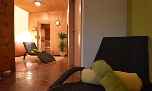 Sauna, body wraps