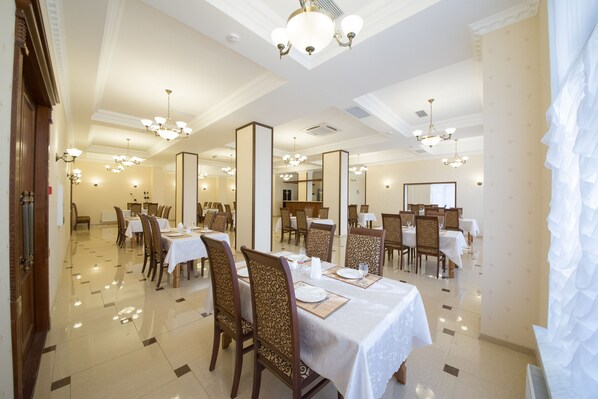 Ontbijt (RUB 200 per persoon)