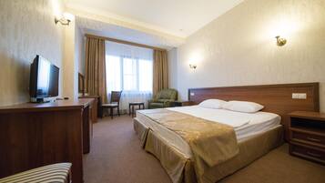 In-room safe, desk, blackout curtains, soundproofing