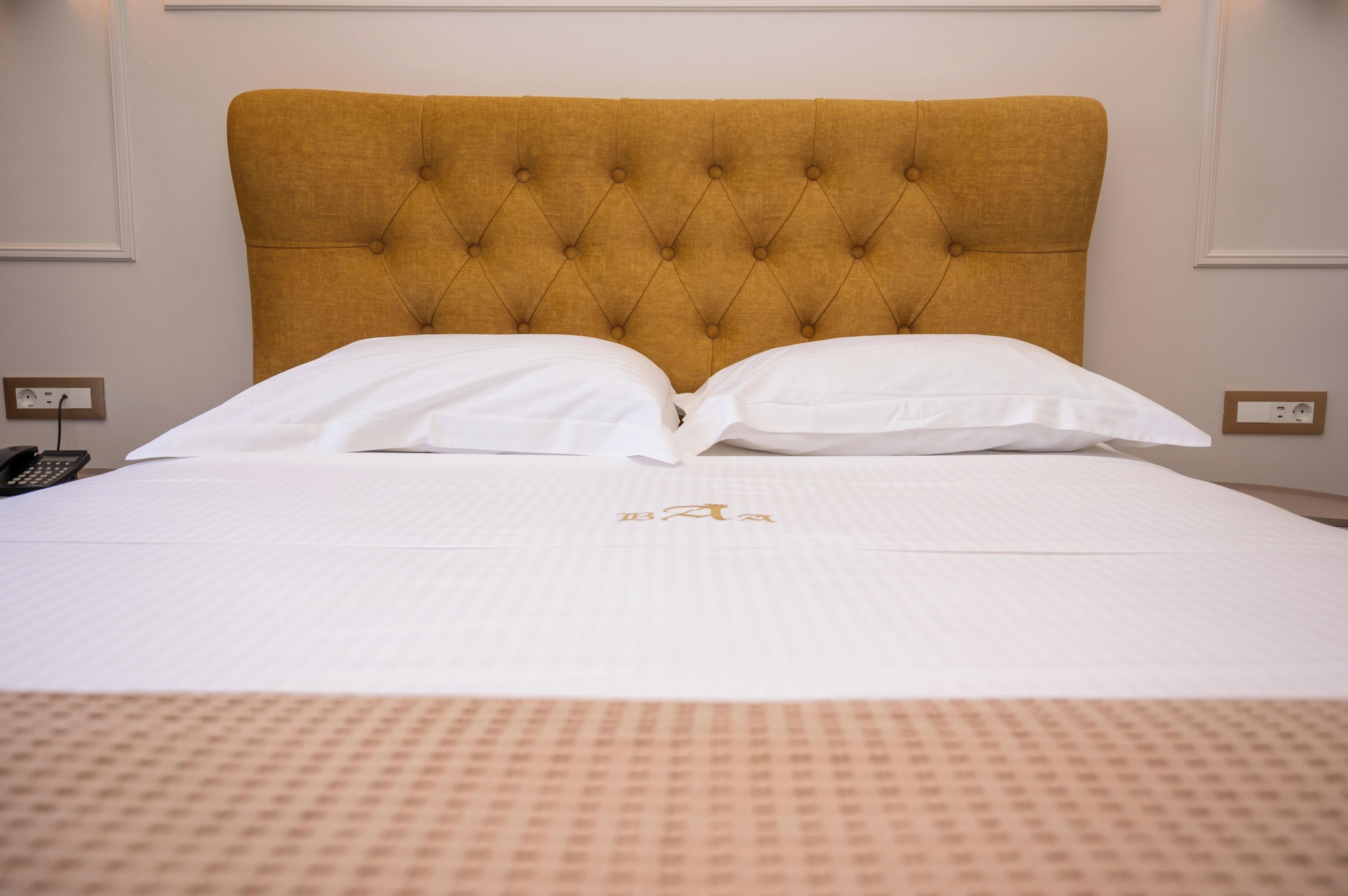 superior room, 1 double or 2 single beds, sea view | 1 bedroom, in-room safe, soundproofing, free wifi