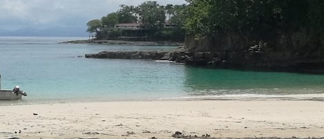 靠近海滩