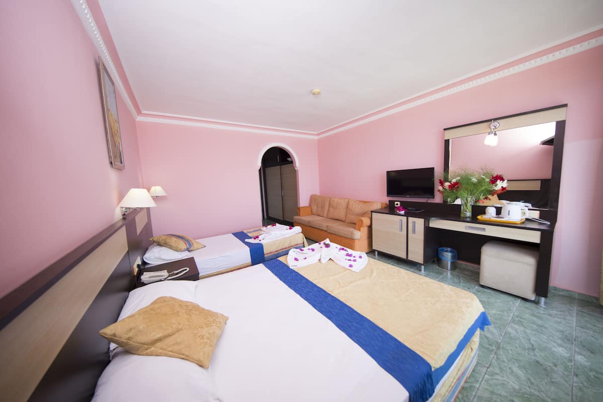 Shower, free toiletries, hair dryer, towels