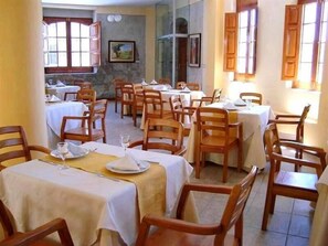 Dining - EL Fundador (Arequipa)