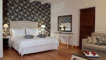 Premium bedding, minibar, in-room safe, desk