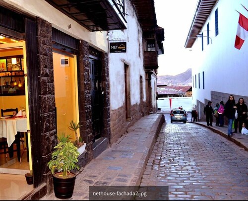 Net House Cusco