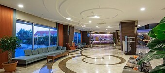 Seashell Resort & Spa