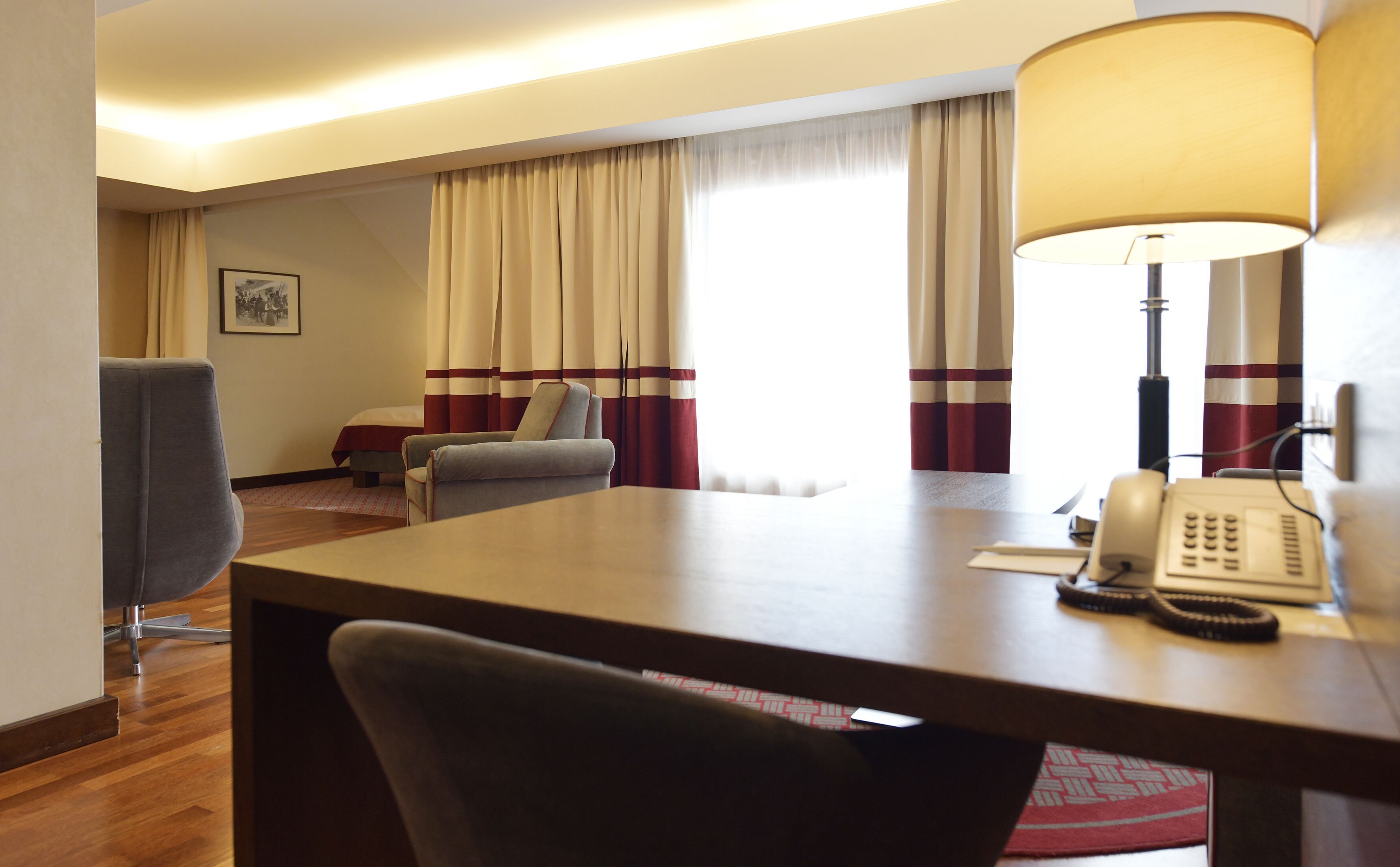 junior suite, lake view | room amenity
