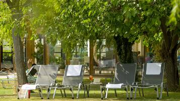 Tempat bermain anak - outdoor