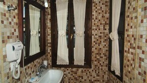 Bathroom - Muzaka (Berat)