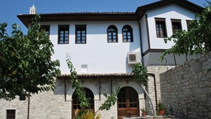 Exterior - Muzaka (Berat)