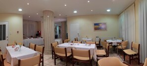 Dining - Alex Hotel (PELOPONNESE)